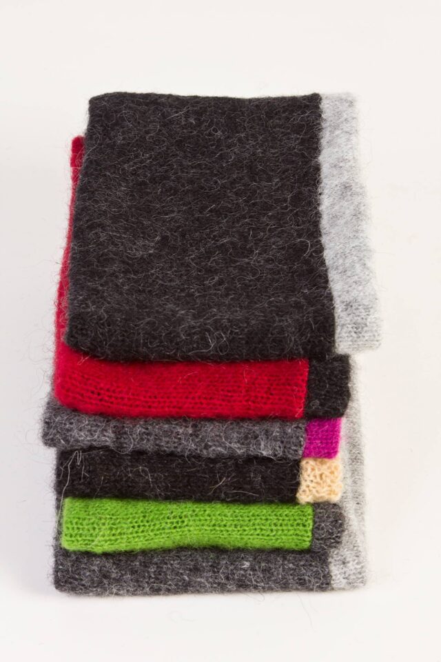 Eyrnabönd - Image 1