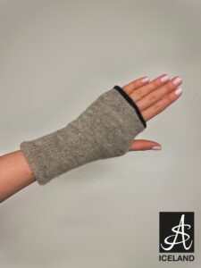 Prjónað Ull – Stúkur (beige) - Image 3